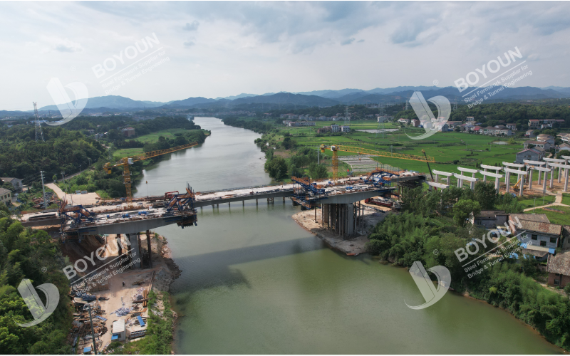 Lu River Expressway Bridge in Lilou