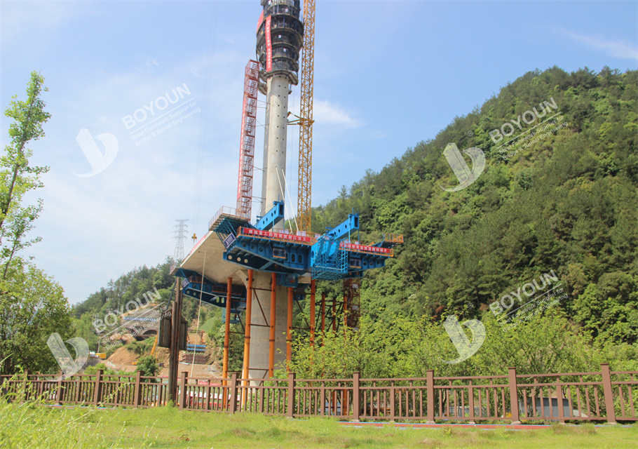 Single Column Cable Tower Underslung Form Traveler