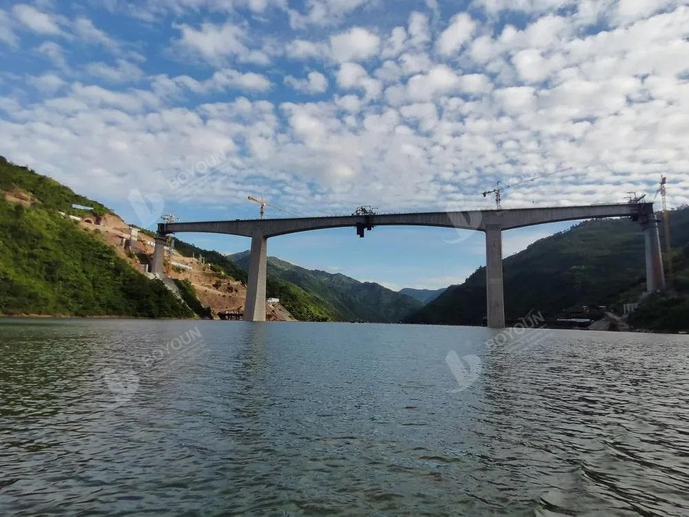 A Brief Discussion on the Construction Difficulties and Management of Mountain Expressway Bridges