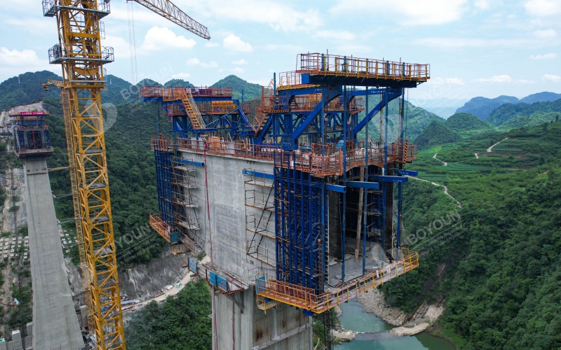 Weng'an-machangping Railway North-South Extension Line Package 8 Project