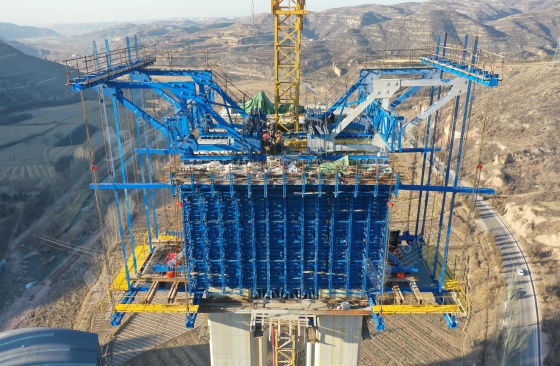 balanced cantilever formwork carriage CVS balanced cantilever formwork carriage CVS